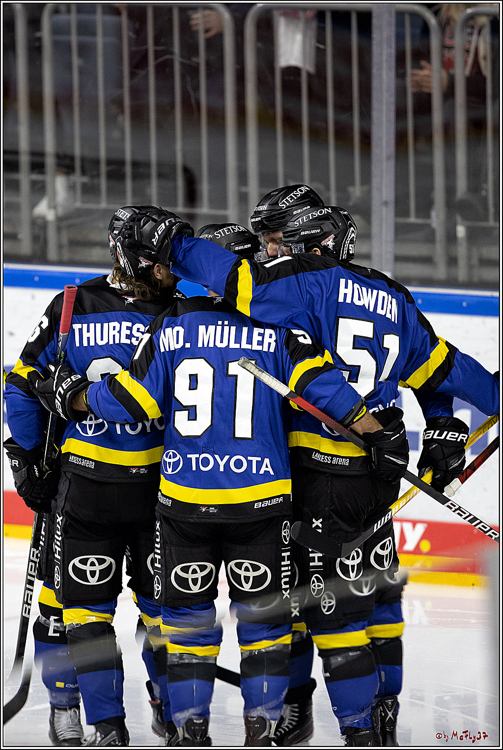 PENNY DEL;  Koelner Haie - Grizzlys Wolfsburg; Koeln, 25.11.2021